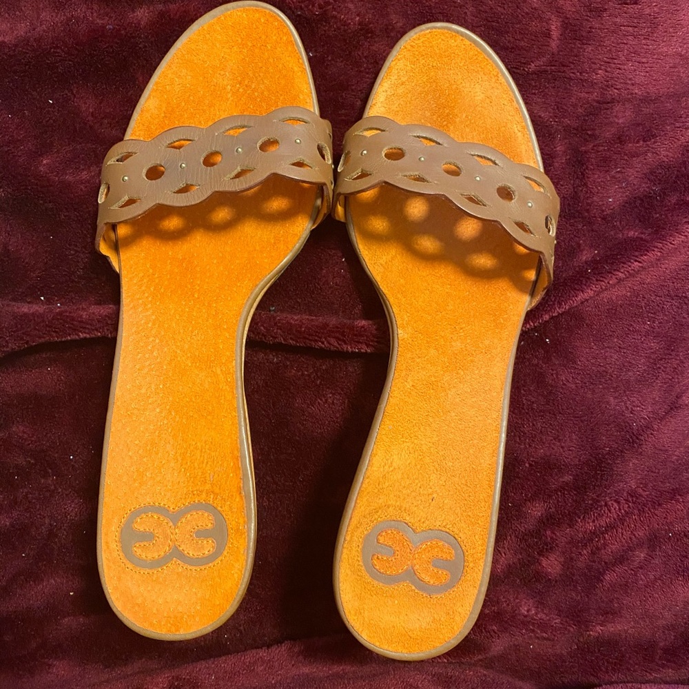 Heels - Picture 2 of 3